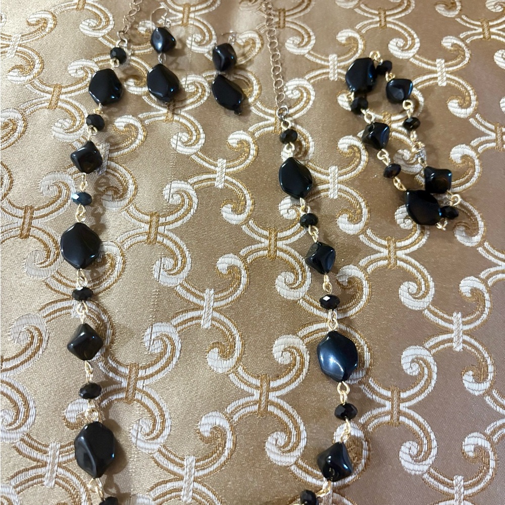 Trendy Jewels Elegant Black Necklace Set